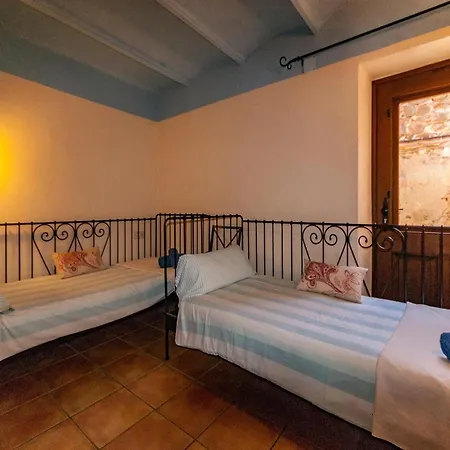 In Cassa With Private Pool Ferienhaus